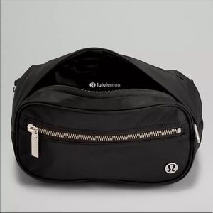 LULULEMON WUNDERLUST BELT BAG